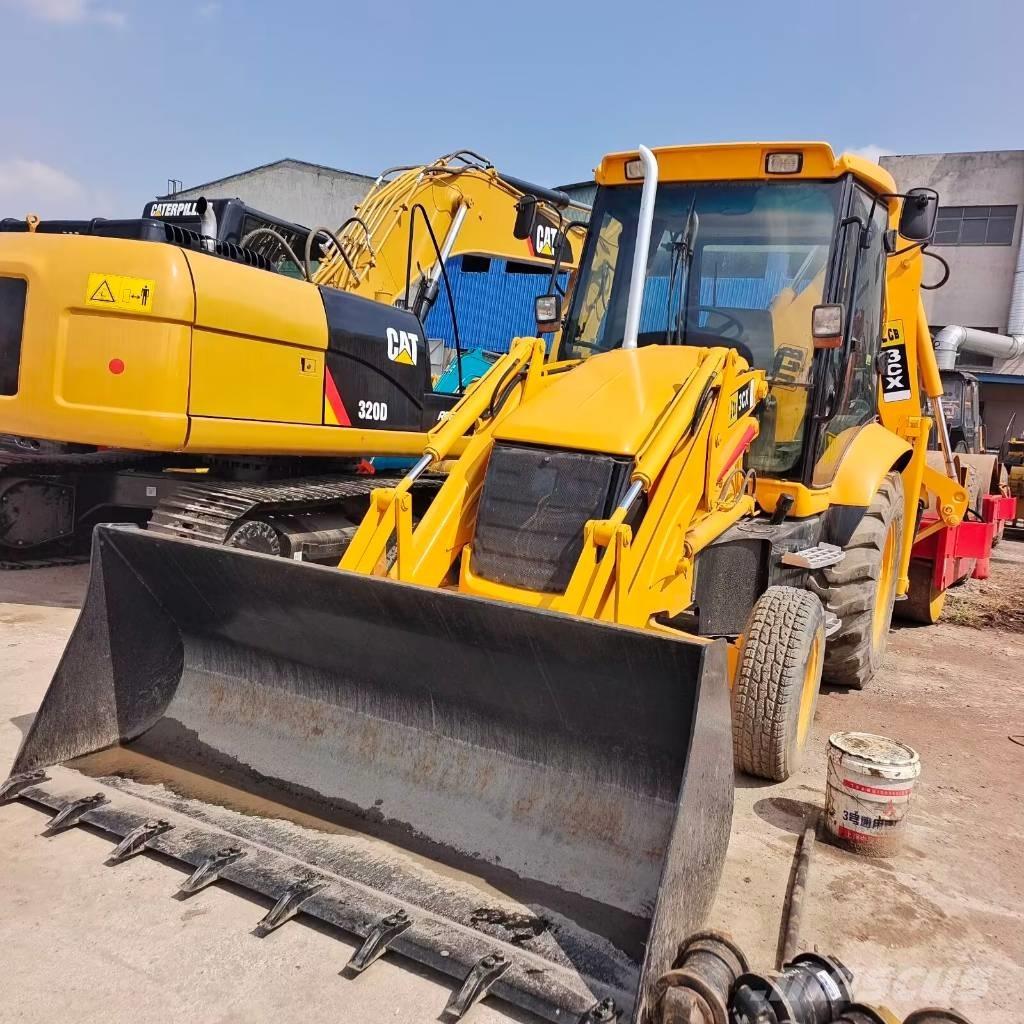 JCB 3 CX Kaivurikuormaajat