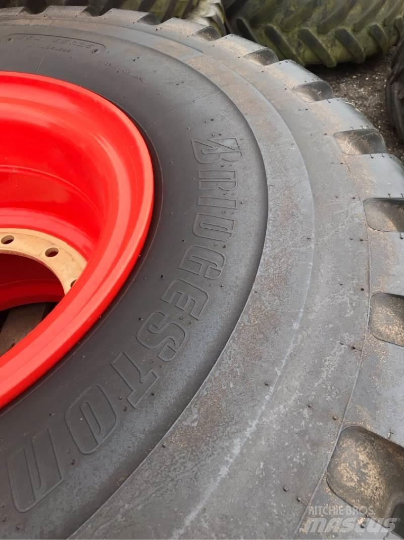 CLAAS Reifen Pyöräkuormaajat