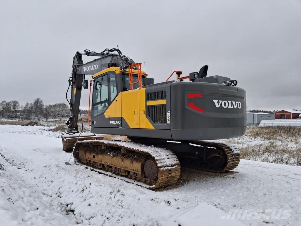 Volvo EC220E Telakaivukoneet
