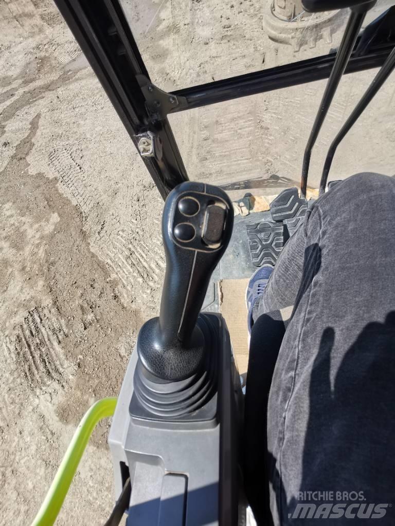 CAT 320 F Telakaivukoneet