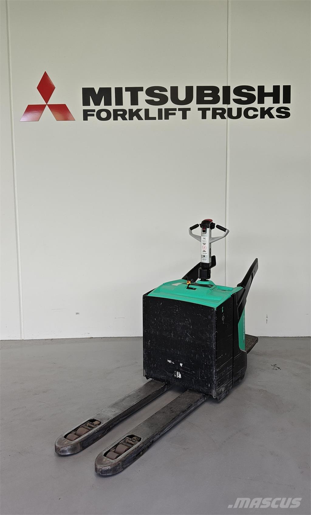 Mitsubishi PBV20N2 Lavatrukit