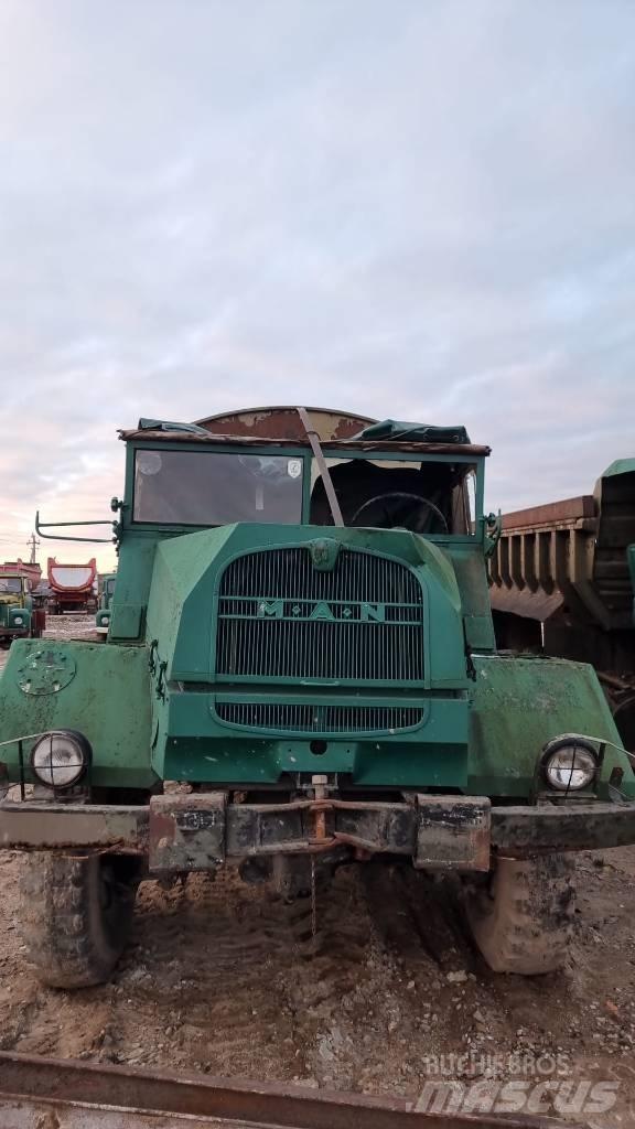 MAN 630 Umpikorikuorma-autot