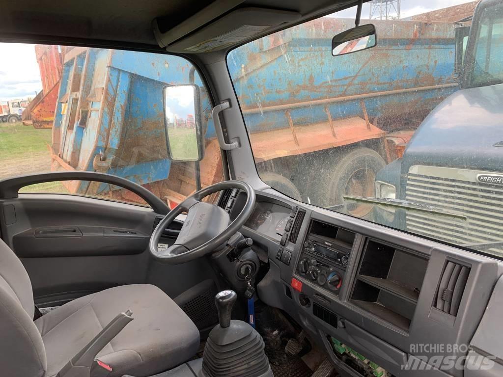 Isuzu FOR PARTS Pakettiautot