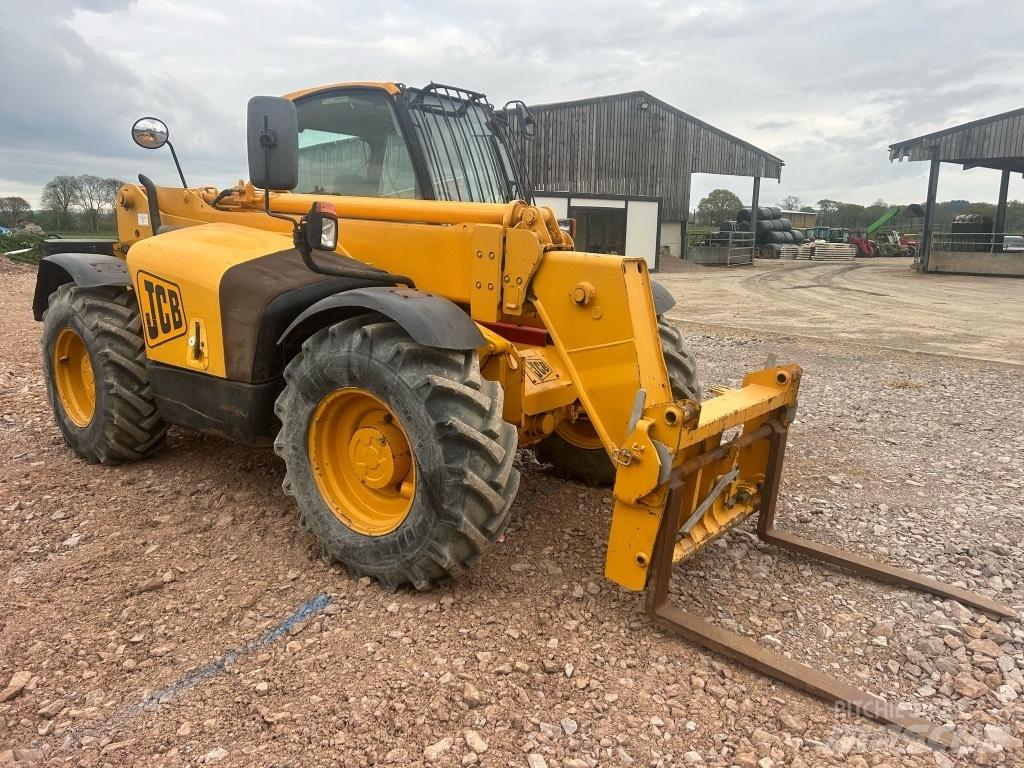 JCB 535-95 Maatalouskurottajat