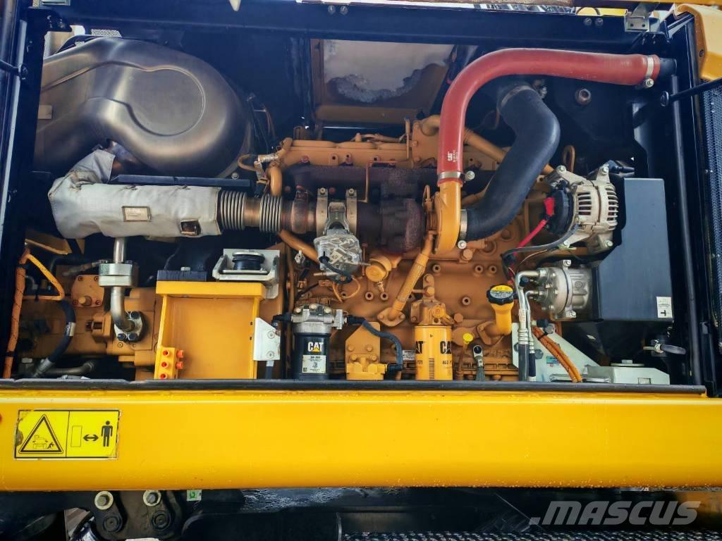 CAT M 318 F Pyöräkaivukoneet
