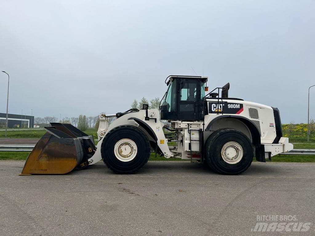 CAT 980M Pyöräkuormaajat