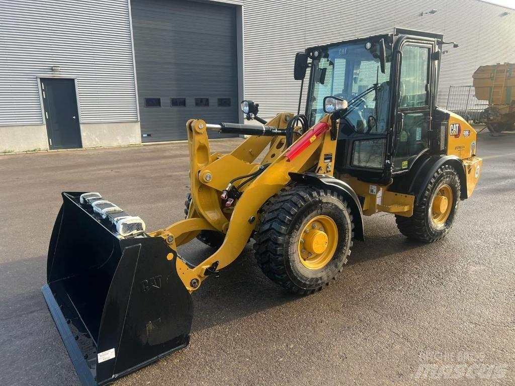 CAT 906 Pyöräkuormaajat