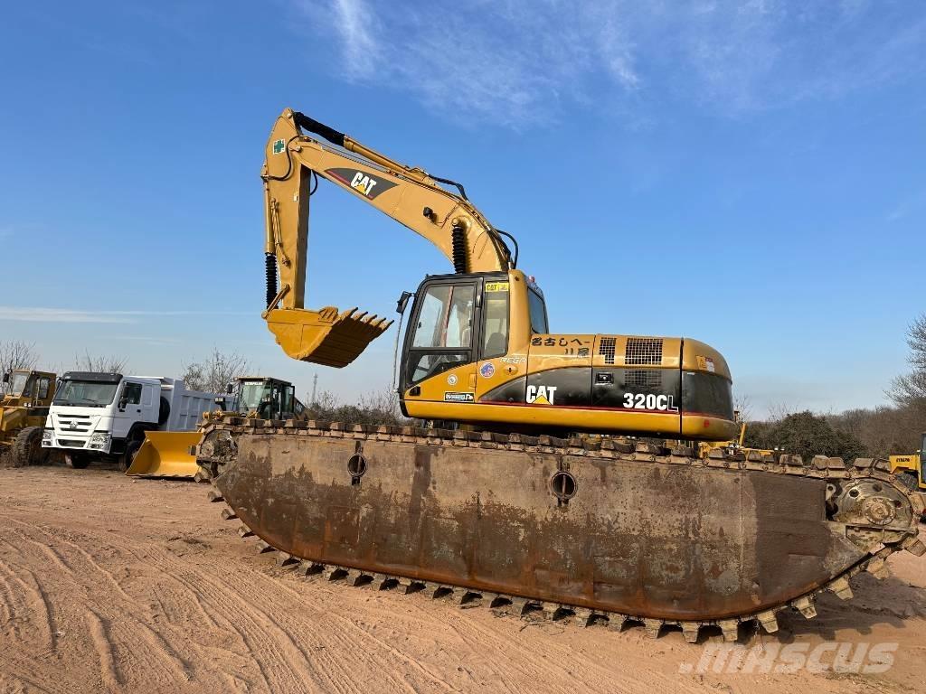 CAT 320 C L Amfibio-kaivinkoneet