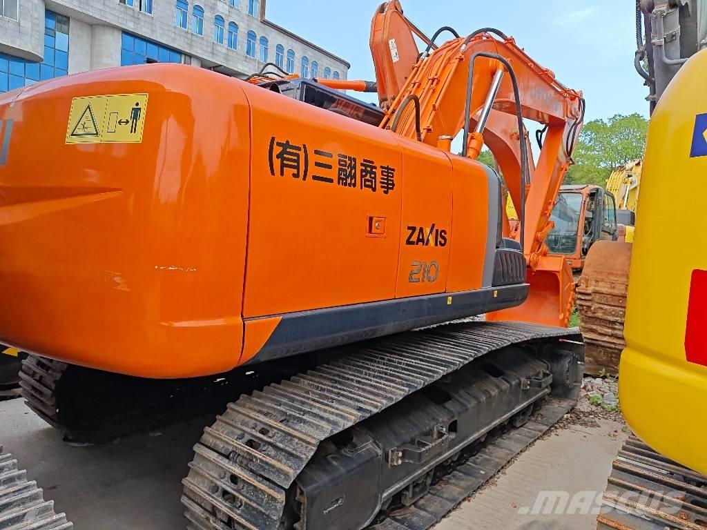 Hitachi ZX 210 Telakaivukoneet