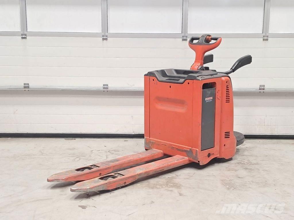Linde T30 Lavansiirtotrukit