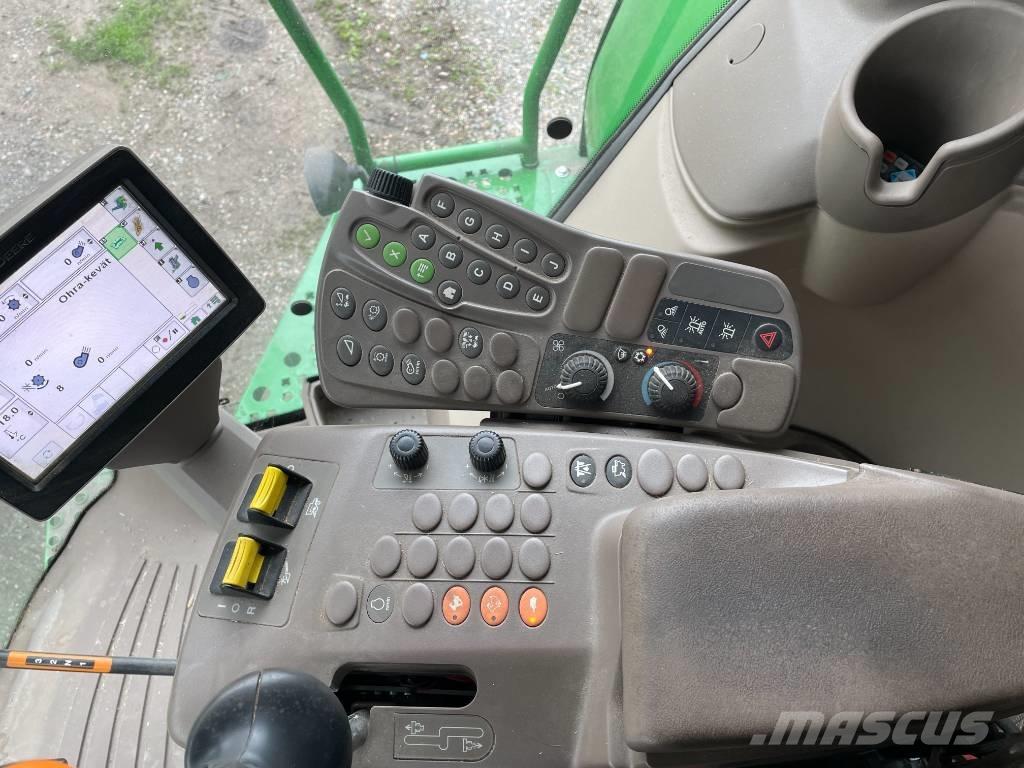 John Deere W540 Leikkuupuimurit