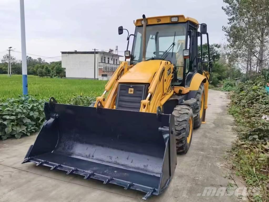 JCB 3CX Kaivurikuormaajat