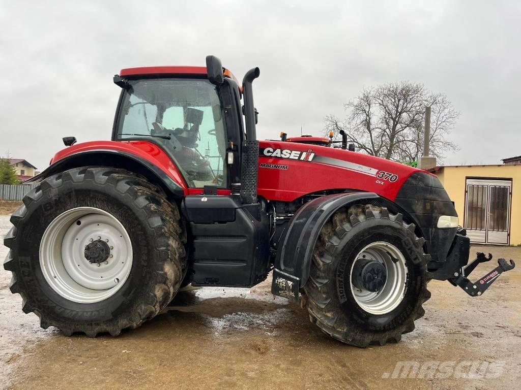 Case IH CVX 370 Traktorit