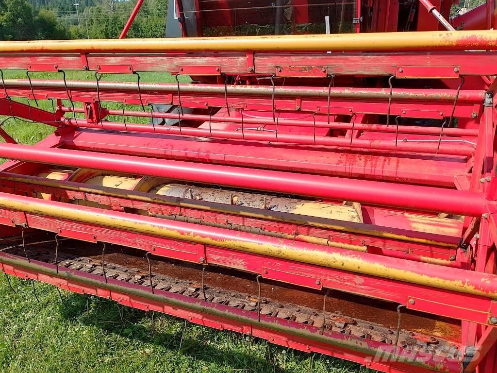 Massey Ferguson 16 Leikkuupuimurit