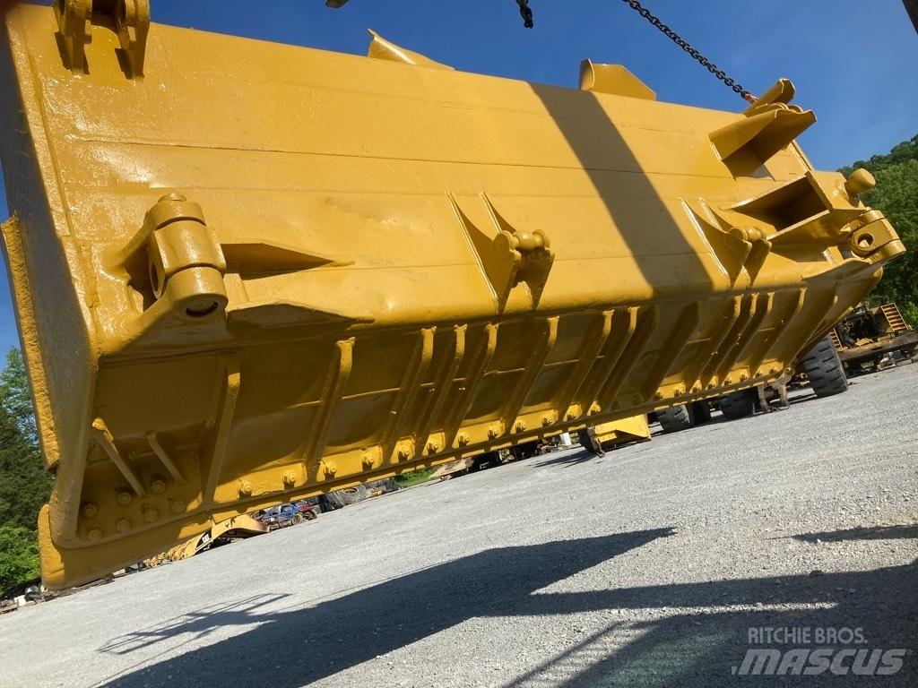 CAT D9T SU Blade Puskulevyt