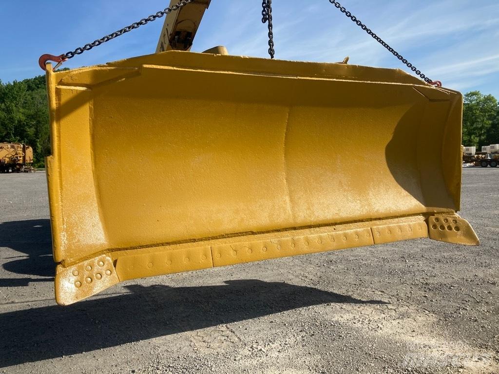 CAT D9T SU Blade Puskulevyt