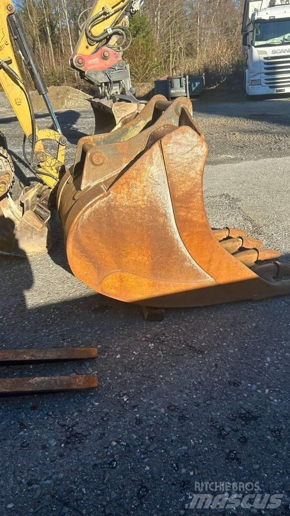CAT 321 D Telakaivukoneet