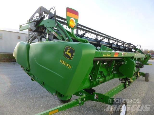John Deere 630 F Leikkuupöydät