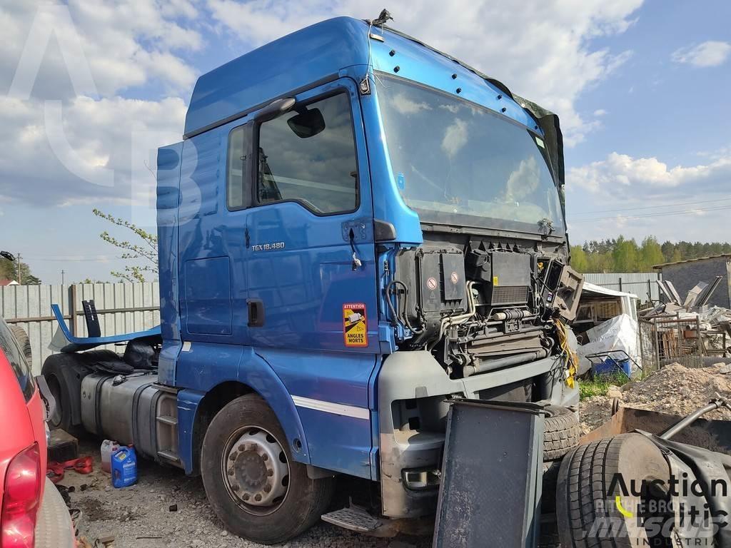 MAN TGX18.480 Vetopöytäautot
