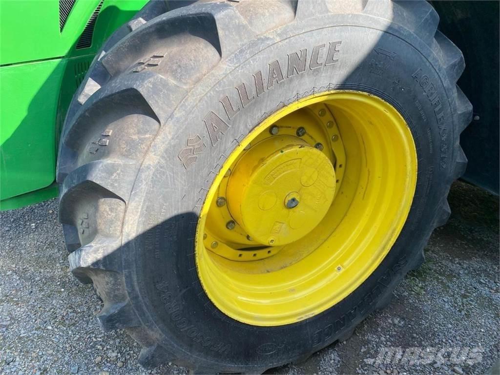 John Deere 8370R Traktorit