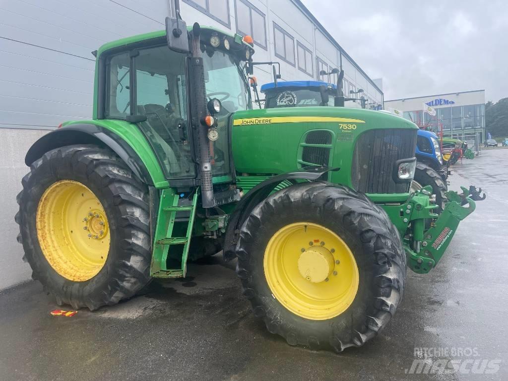 John Deere 7530 Traktorit