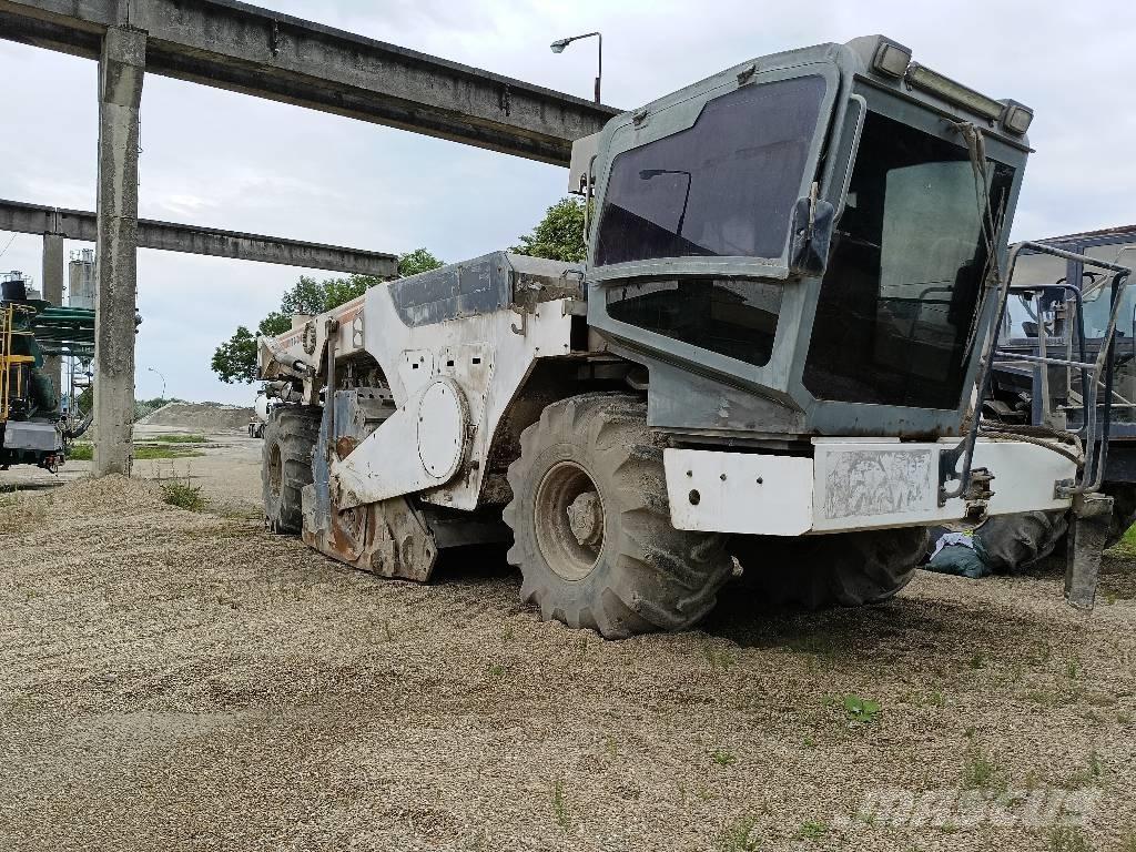 Wirtgen WR 2400 Asfaltin uusiokäyttölaitteet