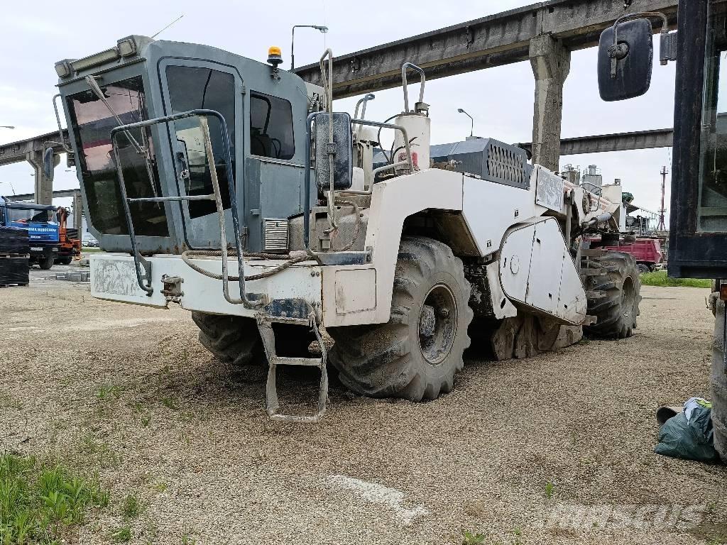 Wirtgen WR 2400 Asfaltin uusiokäyttölaitteet