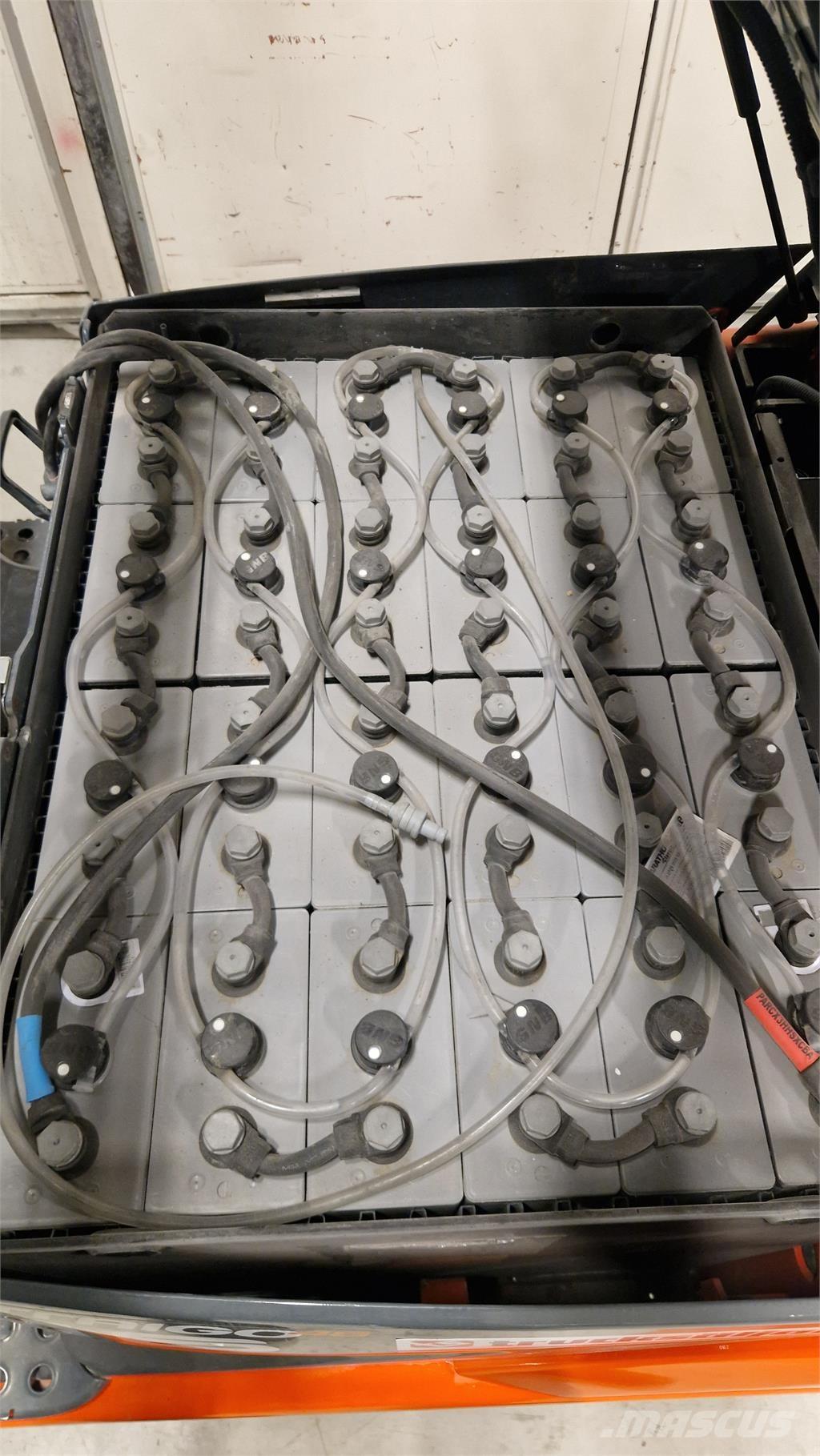 Toyota 8FBEK16T Sähkötrukit