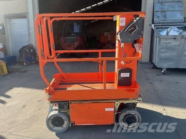 JLG 1230 ES Saksilavat