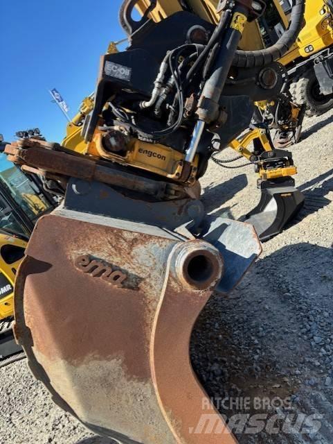 CAT 320 Telakaivukoneet