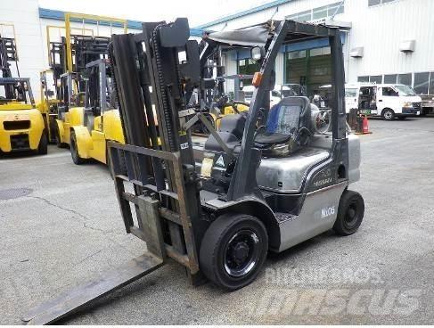 Nissan PL02A20D Nestekaasutrukit
