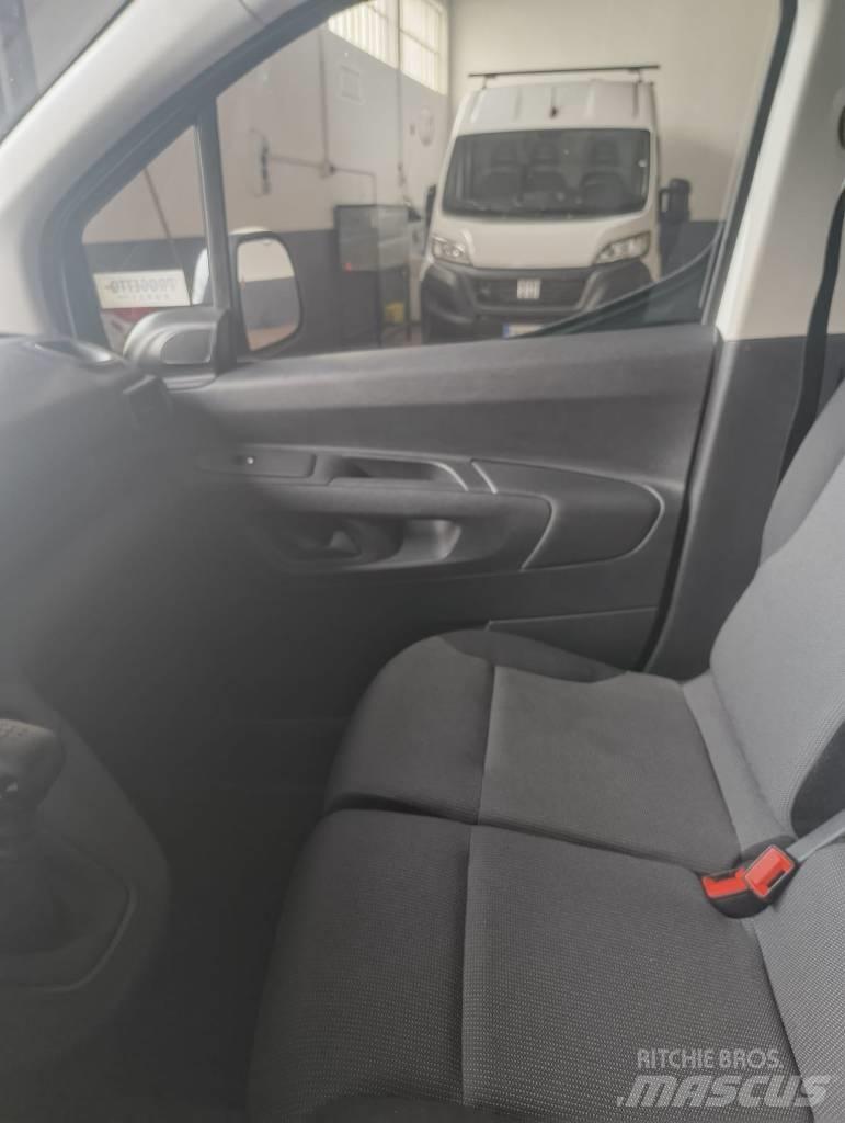 Fiat Doblo Pakettiautot