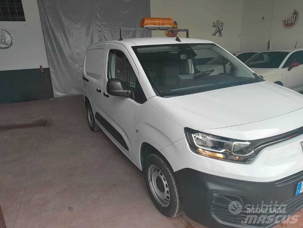 Fiat Doblo Pakettiautot
