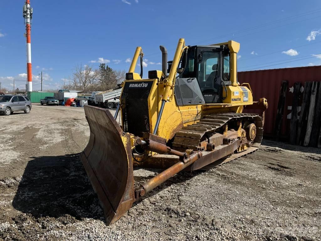 Komatsu D65EX-15 Telaketjupuskutraktorit