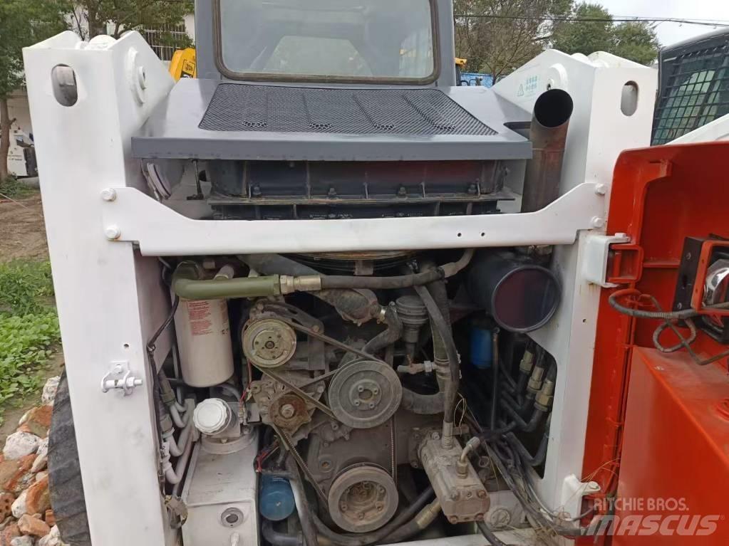 Bobcat S 590 Liukuohjatut kuormaajat