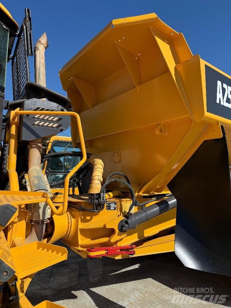 Volvo A25D Dumpperit