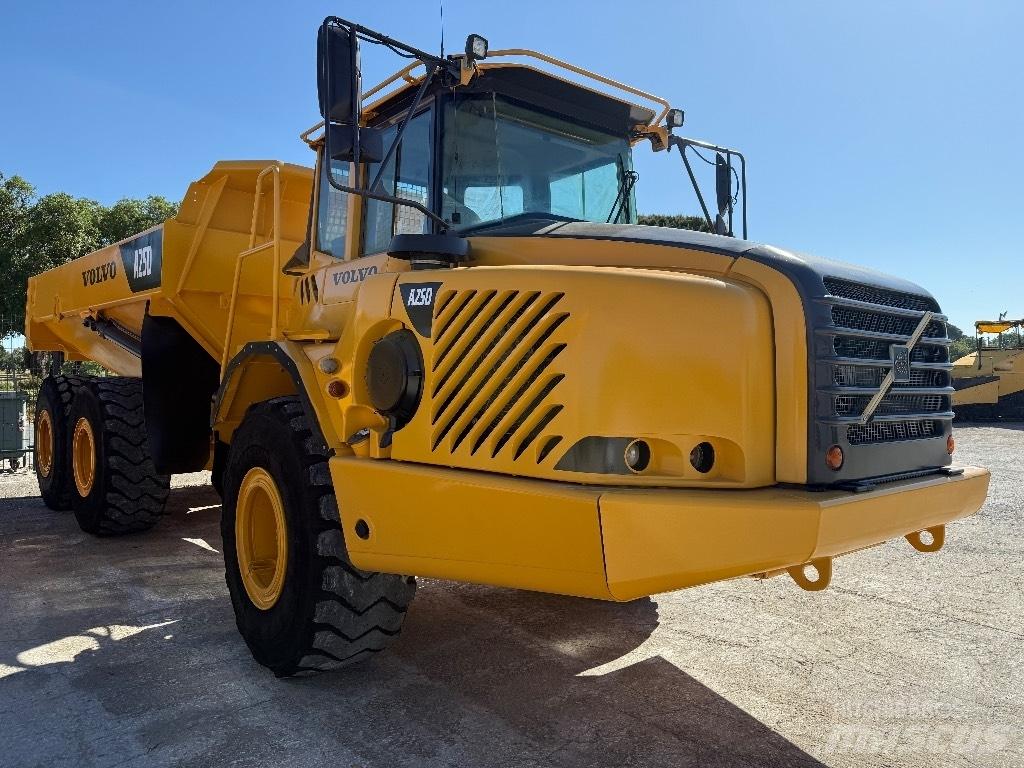 Volvo A25D Dumpperit