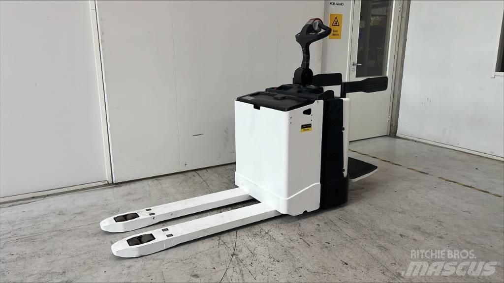 Yale MP20X Lavansiirtotrukit ajotasolla