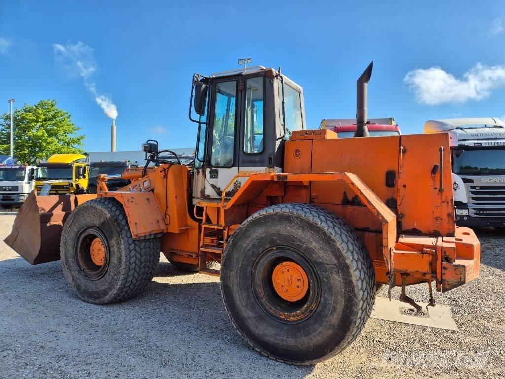 Hitachi FR 130 Pyöräkuormaajat