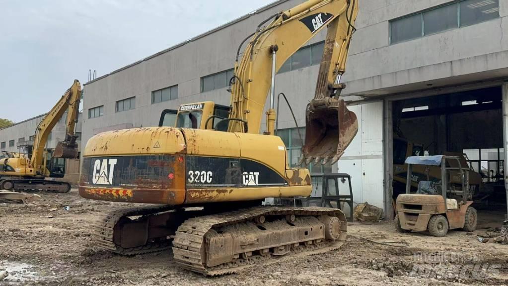 CAT 320 C Telakaivukoneet