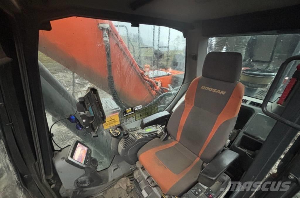 Doosan DX 255 LC-5 Telakaivukoneet