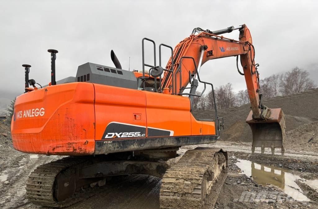 Doosan DX 255 LC-5 Telakaivukoneet