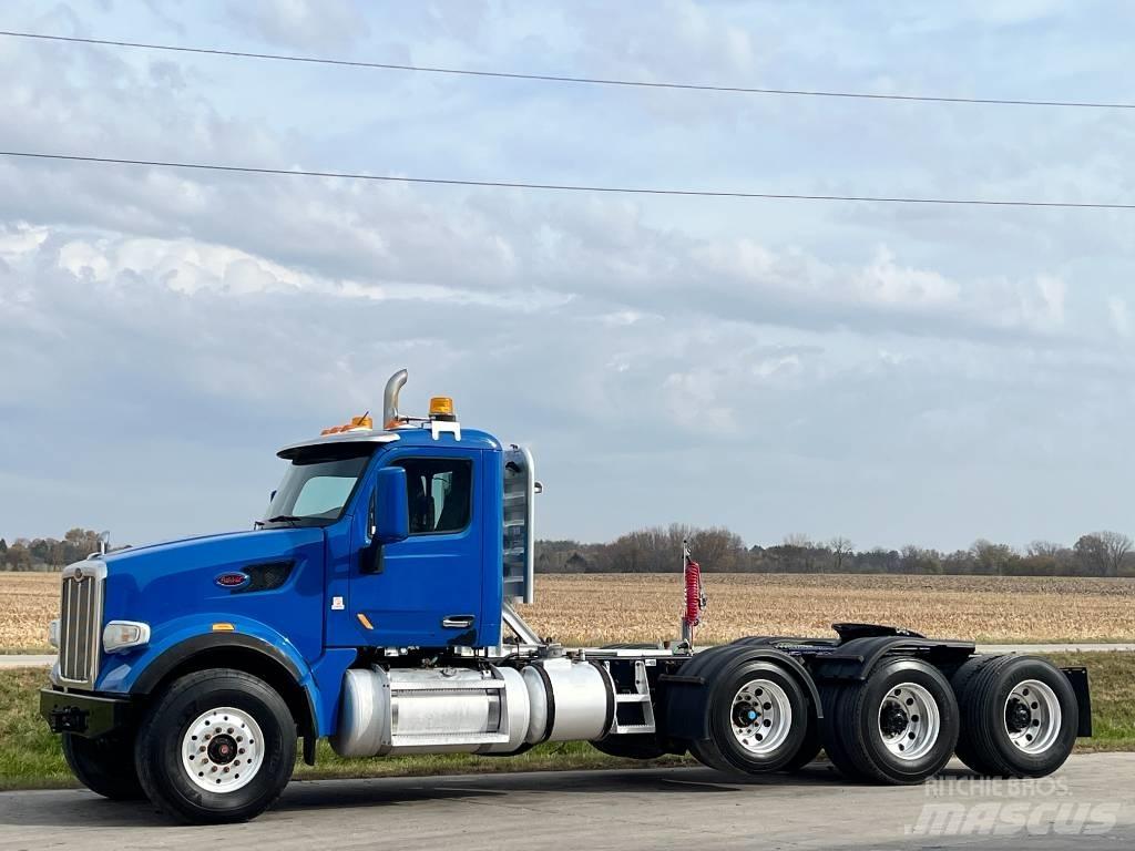 Peterbilt 567 Vetopöytäautot