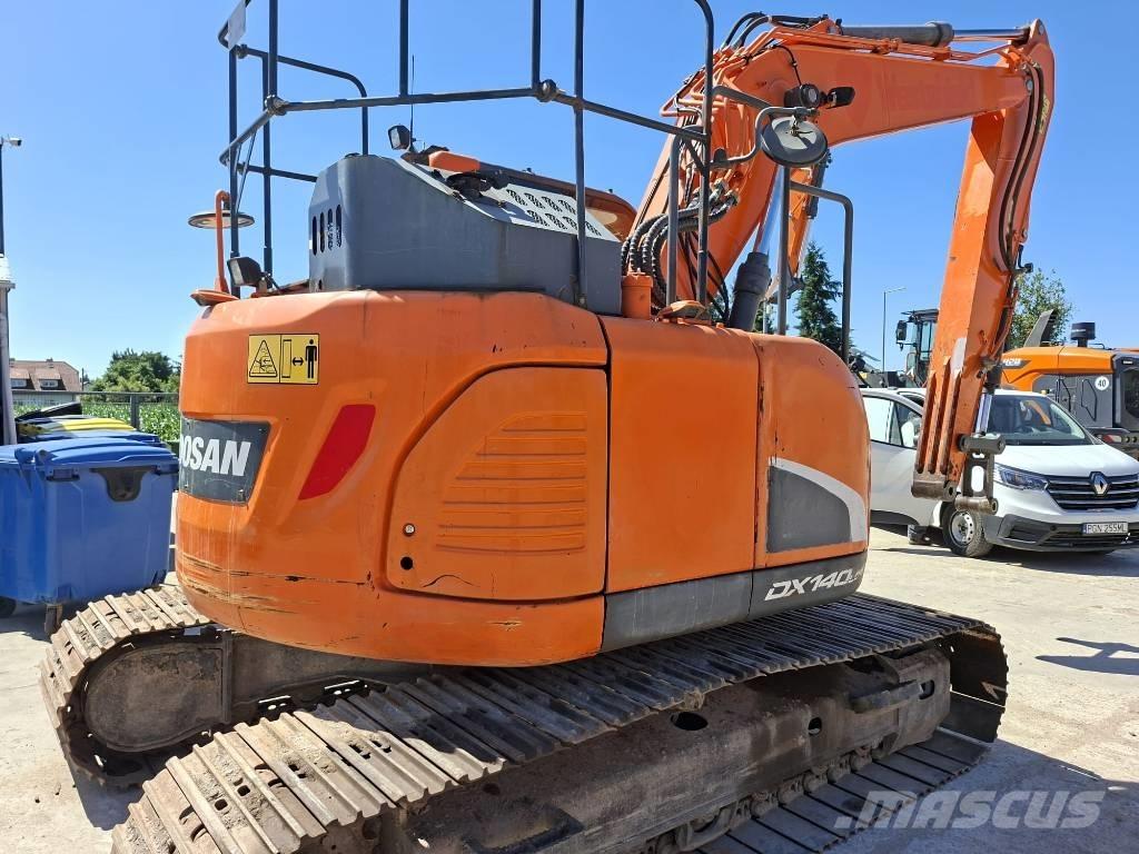 Doosan DX 140 LCR Telakaivukoneet