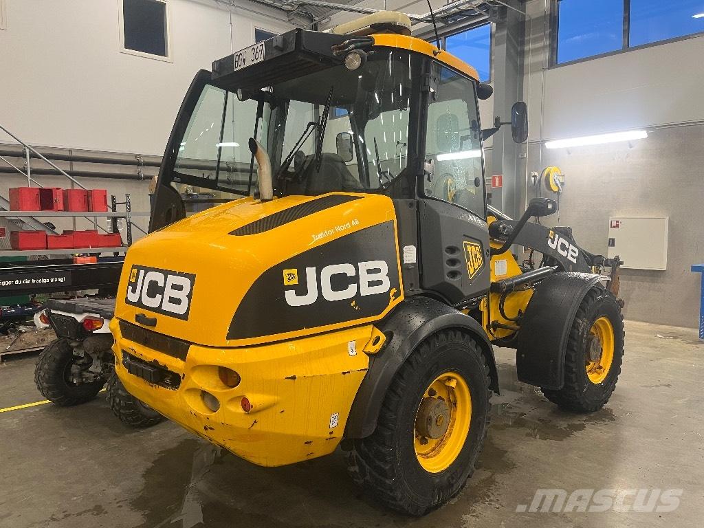 JCB 409 Pyöräkuormaajat