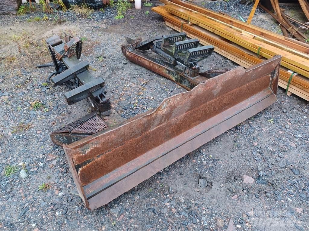 Valmet 890 Muut