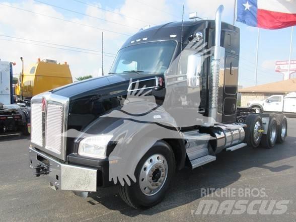Kenworth T880 Vetopöytäautot
