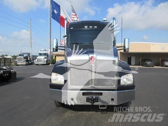 Kenworth T880 Vetopöytäautot