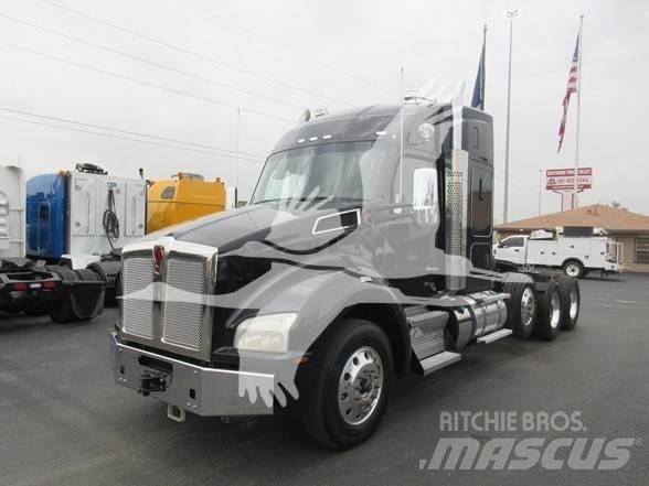 Kenworth T880 Vetopöytäautot