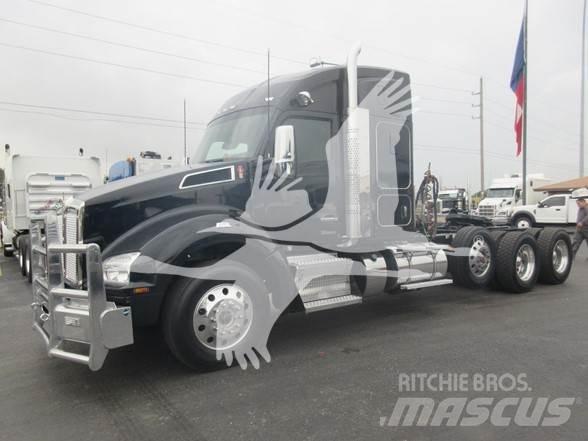 Kenworth T880 Vetopöytäautot